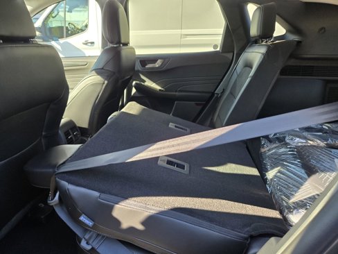New 2025 Ford Escape SE image 21