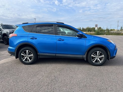 Used 2017 Toyota RAV4 XLE image 6