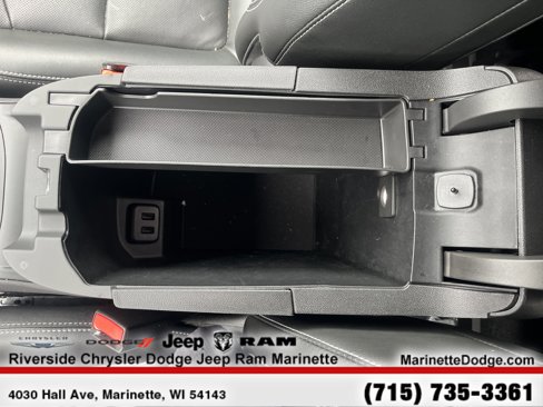 Used 2022 GMC Terrain SLT w/ LPO, Floor Liner Package image 19
