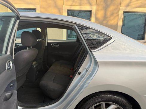 Used 2013 Nissan Sentra SR image 21