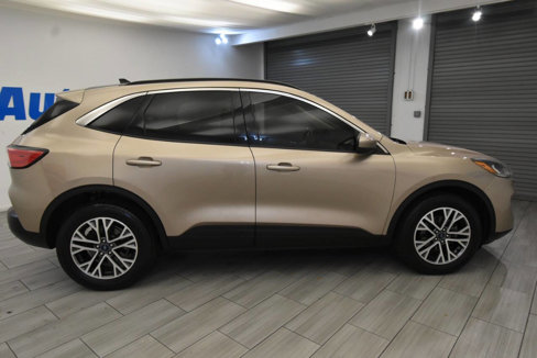 Used 2020 Ford Escape SEL image 6