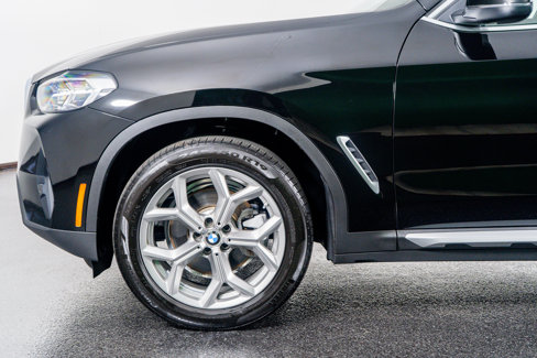 Used 2025 BMW X4 xDrive30i image 18