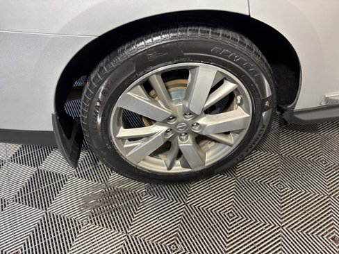 Used 2016 Nissan Pathfinder Platinum image 7