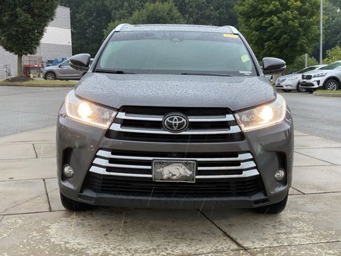 Used 2017 Toyota Highlander Limited image 2