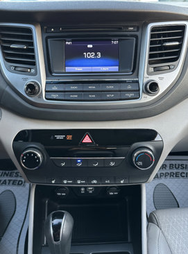 Used 2017 Hyundai Tucson Sport image 16