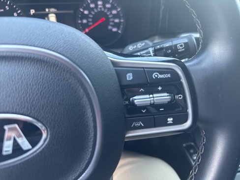 Used 2021 Kia Sorento EX image 30