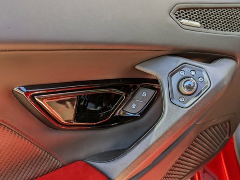 Used 2020 Lamborghini Huracan EVO image 15