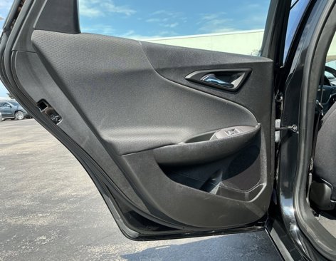 Used 2022 Chevrolet Malibu LT image 38