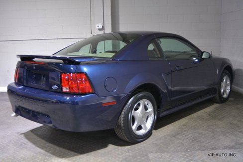 Used 2001 Ford Mustang Premium image 4