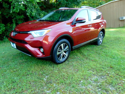 Used 2018 Toyota RAV4 XLE image 42