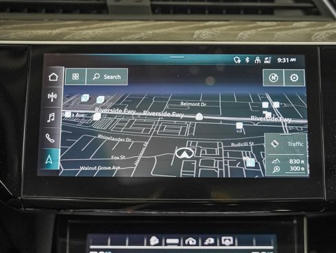 Used 2023 Audi e-tron Premium w/ Convenience Plus Package image 21