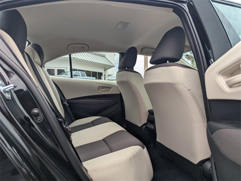 Used 2025 Toyota Corolla LE image 15
