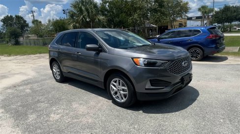 Used 2024 Ford Edge SEL image 2