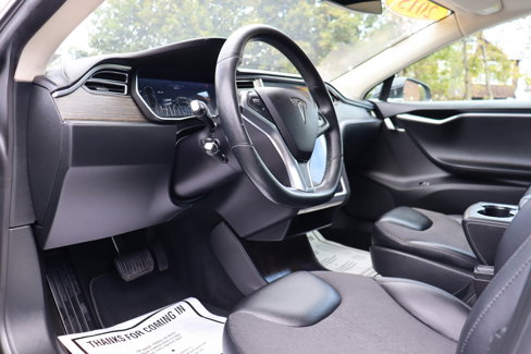 Used 2015 Tesla Model S 85D image 10