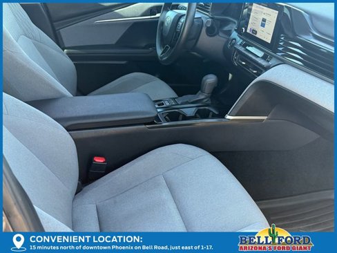 Used 2025 Toyota Camry LE image 6