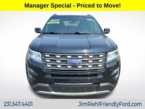 Used 2017 Ford Explorer XLT w/ Equipment Group 202A image 22