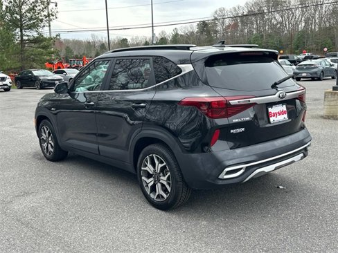 Used 2021 Kia Seltos EX image 18