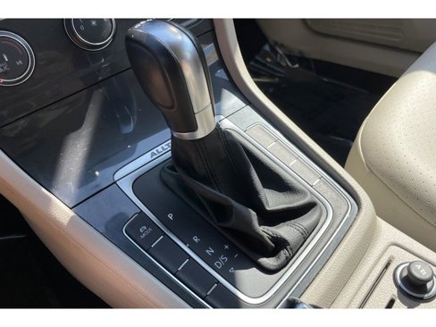 Used 2019 Volkswagen Golf Alltrack S image 31