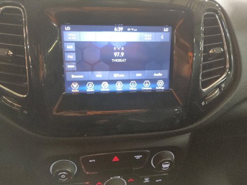 Used 2019 Jeep Compass Altitude image 25