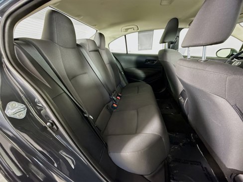 Used 2025 Toyota Corolla LE image 25