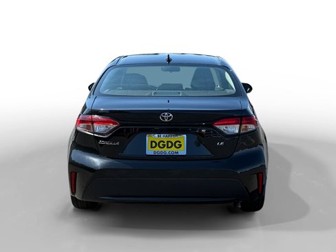 Used 2022 Toyota Corolla LE image 4