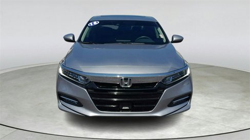 Used 2018 Honda Accord EX image 2