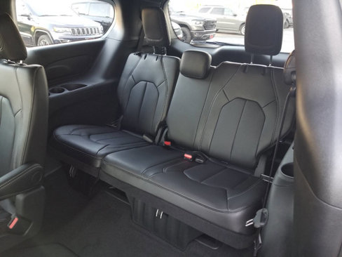 New 2026 Chrysler Voyager LX image 16