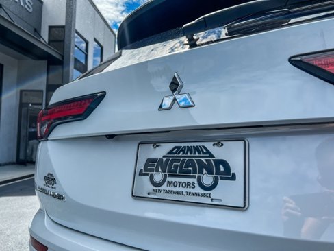 Used 2024 Mitsubishi Outlander SEL image 10