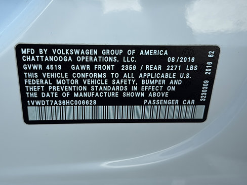 Used 2017 Volkswagen Passat 1.8T R-Line w/ R-Line Lighting Package image 14