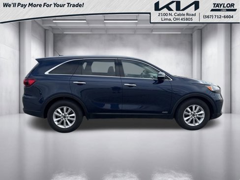 Used 2019 Kia Sorento LX image 4