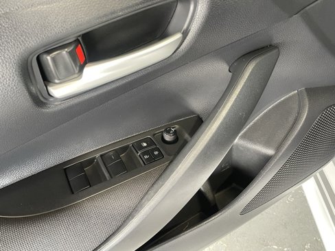 Used 2021 Toyota Corolla LE image 21