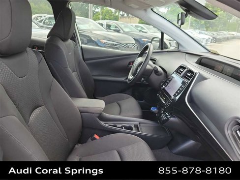 Used 2020 Toyota Prius LE image 14