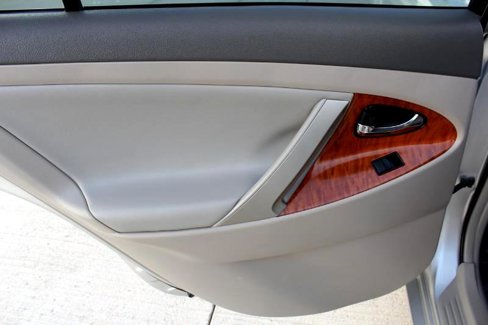Used 2009 Toyota Camry LE image 12