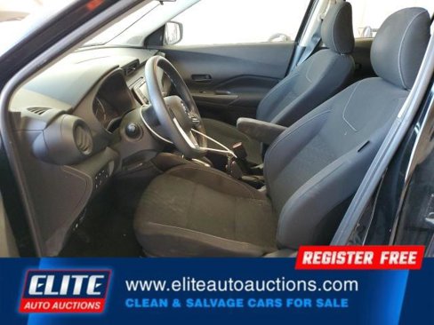 Used 2021 Nissan Kicks S image 14
