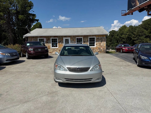 Used 2004 Toyota Camry XLE image 2