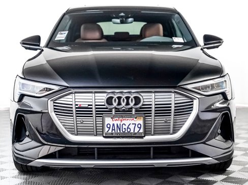 Used 2022 Audi e-tron Premium Plus w/ Premium Plus Package image 9