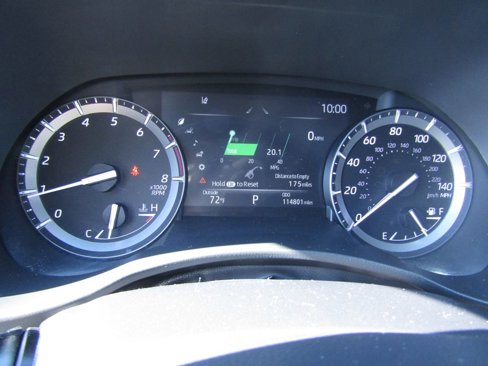 Used 2021 Toyota Highlander XLE image 22