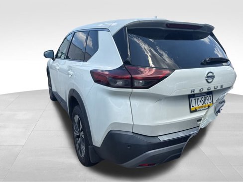 Used 2021 Nissan Rogue SV image 15