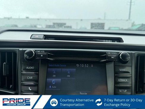 Used 2018 Toyota RAV4 LE image 18