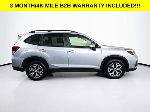 Used 2019 Subaru Forester Premium w/ All-Weather Package image 8