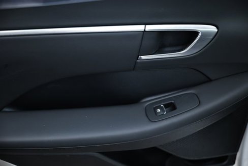 Used 2022 Hyundai Sonata SEL w/ Preferred Accessory Package image 22