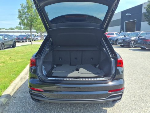 New 2025 Audi Q3 2.0T Premium image 7
