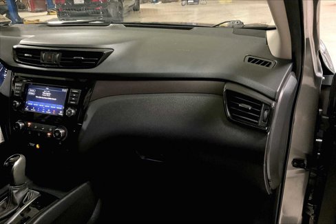 Used 2020 Nissan Rogue Sport S w/ Appearance Package image 17