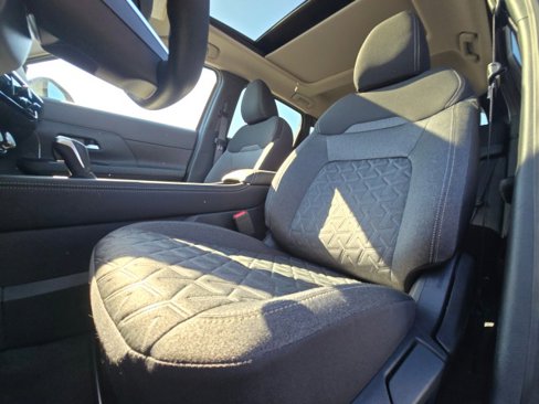 New 2025 Nissan Kicks SV w/ SV Premium Package image 23