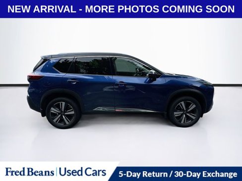 Used 2023 Nissan Rogue Platinum image 9