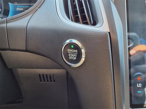 Used 2024 Ford Edge SEL image 6