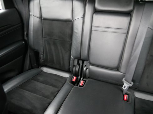 Used 2018 Jeep Grand Cherokee Altitude image 12