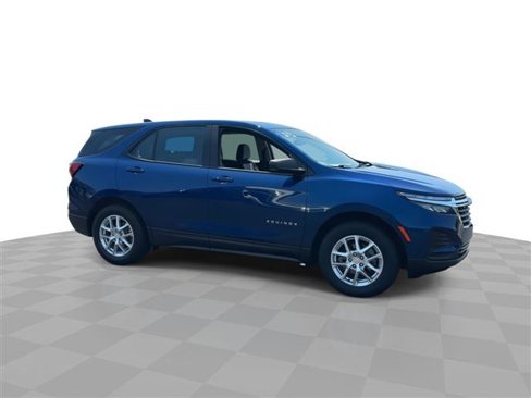 Certified 2023 Chevrolet Equinox LS w/ LPO, Floor Liner Package image 10