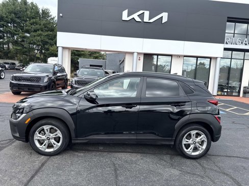 Used 2023 Hyundai Kona SEL w/ Cargo Package image 2
