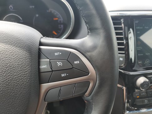 Used 2020 Jeep Grand Cherokee Limited w/ Luxury Group II image 19